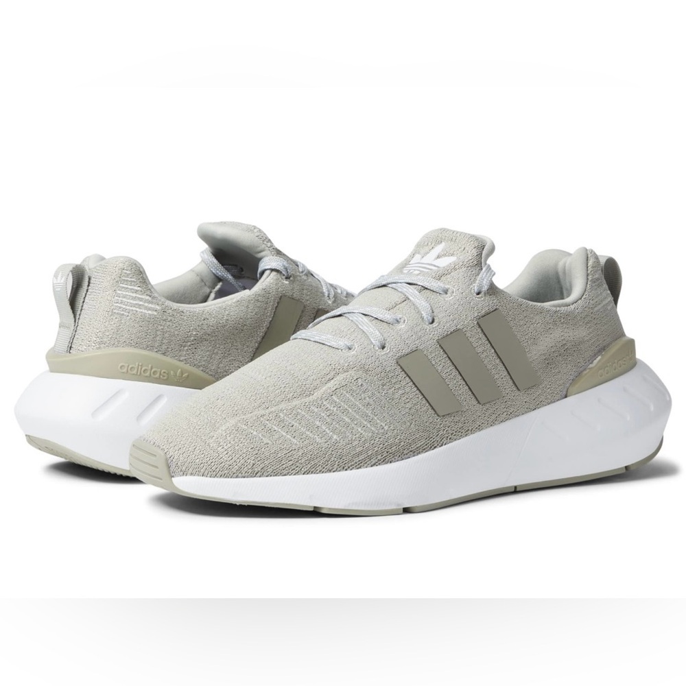 NWT Adidas Swift Run Sneakers (Big Kid 5/Womens 6.5)